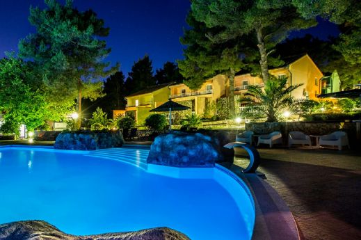 Апартаменти MATILDE BEACH RESORT