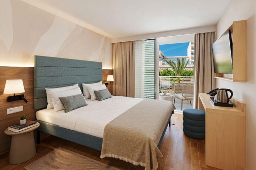 Superior room for 2+2 blc